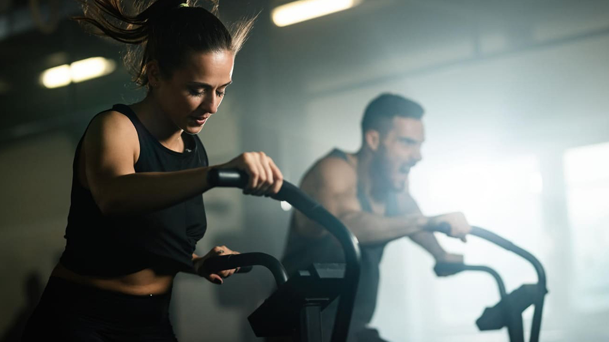 Cardio vor oder nach dem Krafttraining? Was du wissen musst