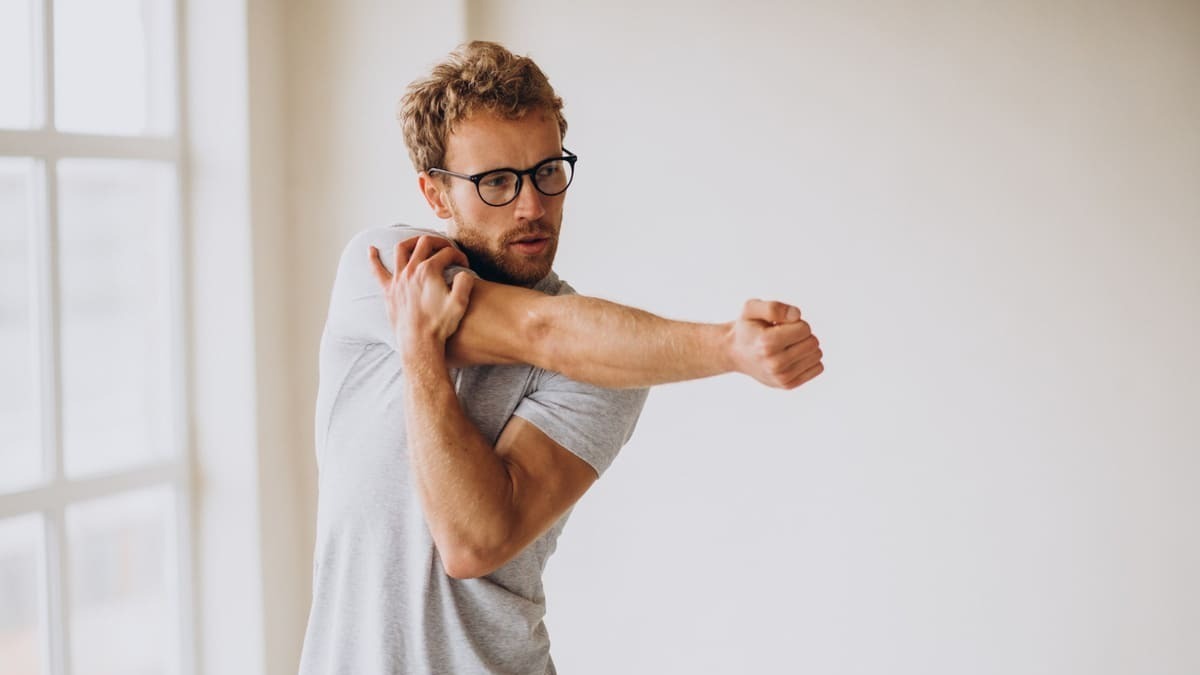 Schulterübungen für Zuhause - die besten 8 Schulterübungen