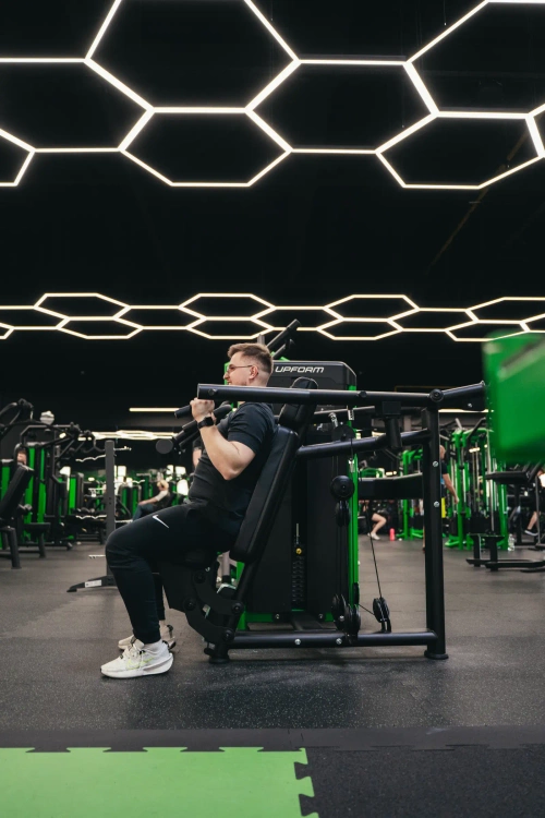 Schulterdrücken Maschiene UR-U030 - UpForm